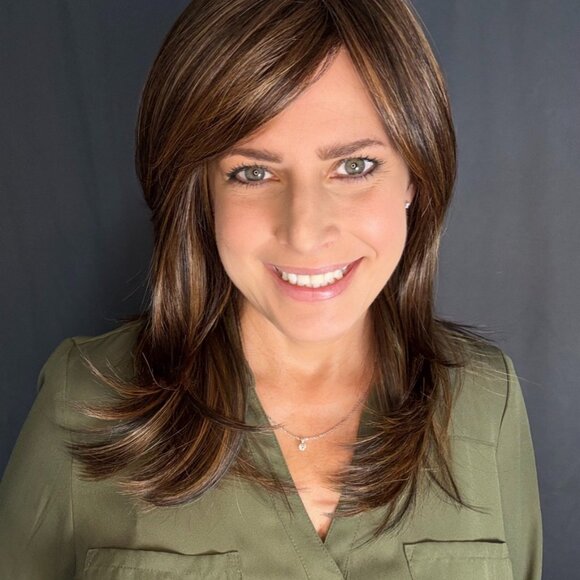 Brown lace front wig - HD Lace nearly undetectable - Picture 4 of 9